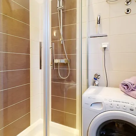 Eline Apartament